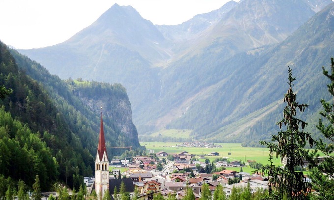 Unterlaengenfeld Apartment | Nice apartment for 10 people with WIFI, TV, balcony and parking