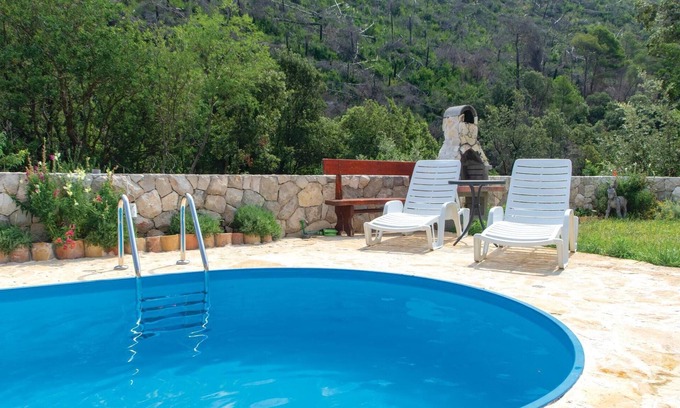 Trstenik Apartment | Nice apartment in Trstenik with WiFi