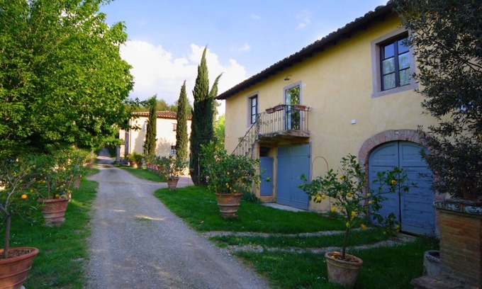 Poggiarello Villa | Nice apartment in villa with WIFI, pool, TV, patio and panoramic view, close to San Gimignano
