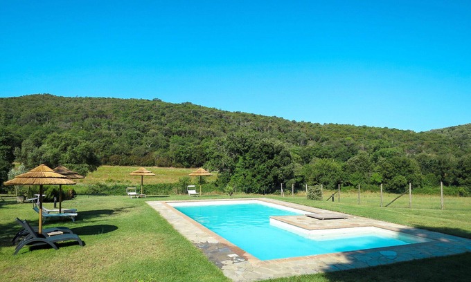 Montorsaio House | Nice apartment in villa for 2 people with pool, WIFI, TV, patio, pets allowed and panoramic view