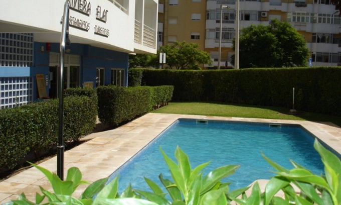 Portimao Apartment | Nice Apartment with Pool , Balcony, Air Con 15 minutes from beach great location