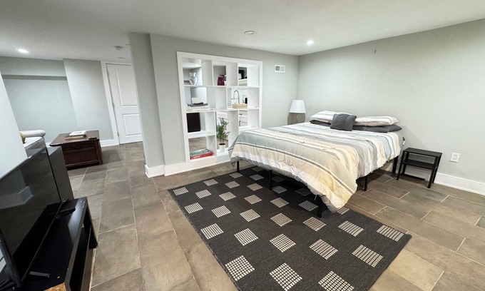 Brookland Apartment | NICE Basement APT in DC near metro station