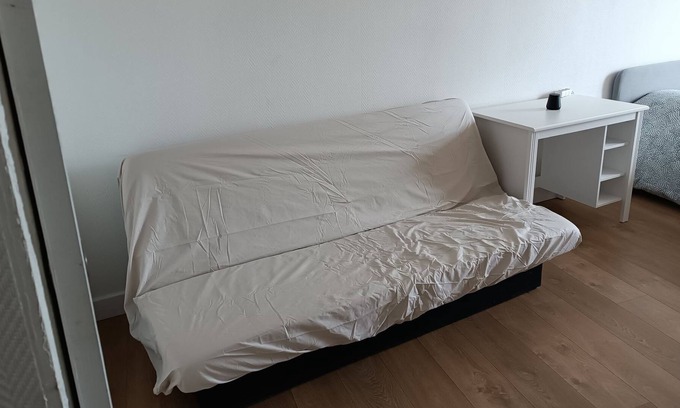 Saint-Pourcain-sur-Sioule Apartment | nice studio 5 minutes from the city center