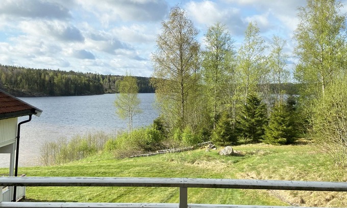 Bengtsfors Municipality House | Nice holiday home in Bengtsfors with lake view | SE17010