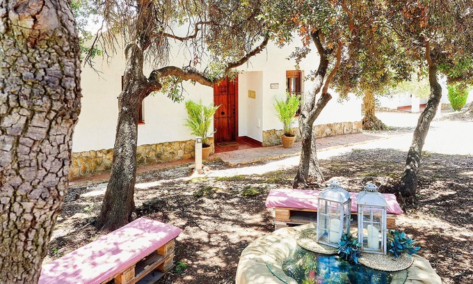 Estepa House | Nice home in Estepa with WiFi