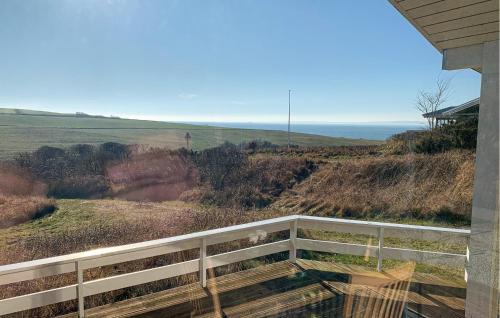 Skødshoved Strand House | Nice Home In Knebel With Wifi
