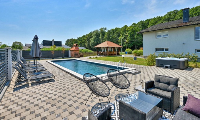 Municipality of Krizevci House | Nice home in Krizevci