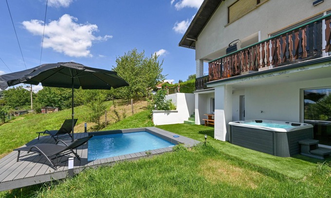 Sveti Juraj na Bregu House | Nice home in Lopatinec with kitchen