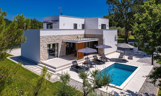 Marasi House | Nice home in Marasi with WiFi