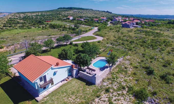 Benkovac House | Nice home in Nadin with WiFi
