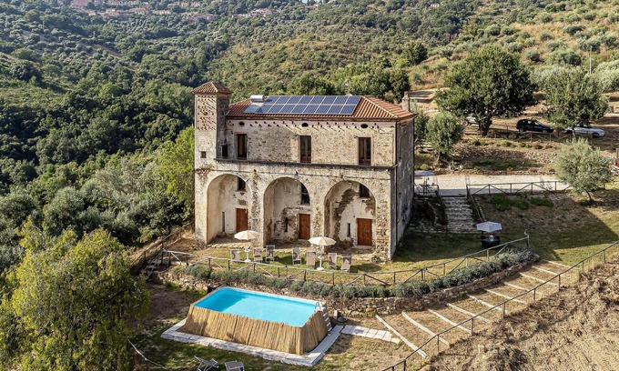 Ogliastro Cilento House | Nice home in Prignano Cilento with WiFi