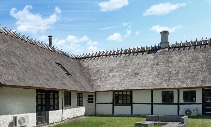 Sakskobing House | Nice home in Sakskøbing with WiFi