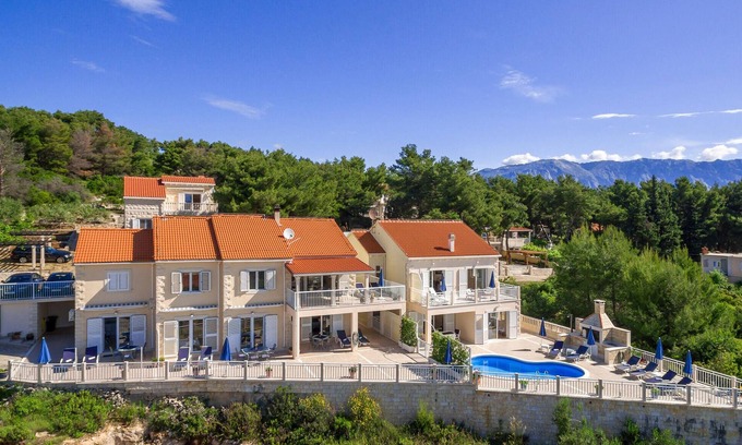 Sumartin House | Nice home in Sumartin with WiFi