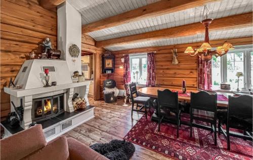 Svingvoll House | Nice Home In Svingvoll