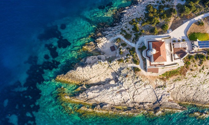 Cove Rogacic House | Nice home in Vis with kitchen