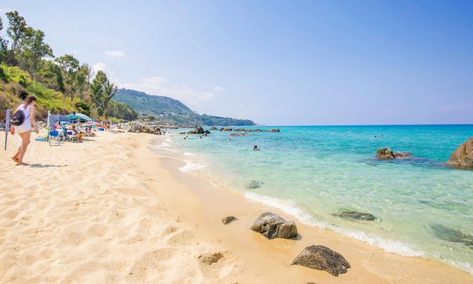 Zambrone House | Nice home in Zambrone with house sea view