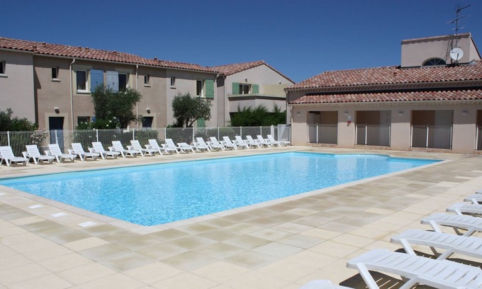 Mouries Cottage | Nice house with shared pool in the Alpilles, 8 persons