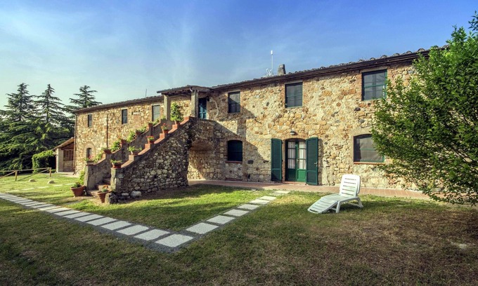 Castellina Marittima Apartment | Nice, typical Tuscan accommodations with A/C, Wi-Fi,in a pretty farmhouse, D1