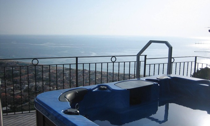 Nicotera House | Nicotera Palmentieri tower with sea view
