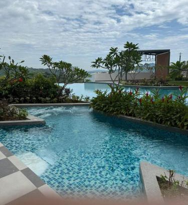 Nilai Apartment | NILAI HOMESTAY ROOFTOP SKYWALK at MESAHILL PREMIER by STAY COZY