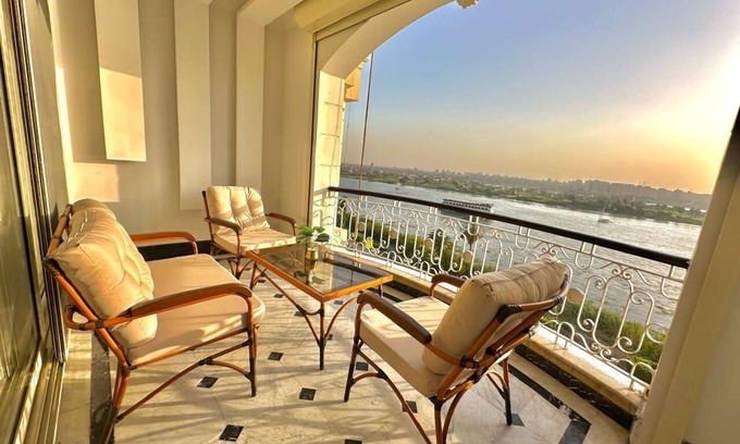 Ad-Darb al-Ahmar Apartment | Nile view appt, Cornish al Nile