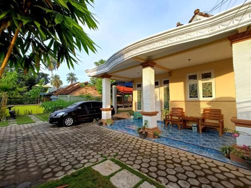 Sarongan House | Nirmala Homestay