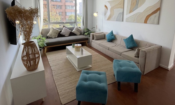 Apoquindo Apartment | nModern 2D 2B Apt Wi-Fi, Parking, Fully Equipped Metro Manquehue -Las Condes