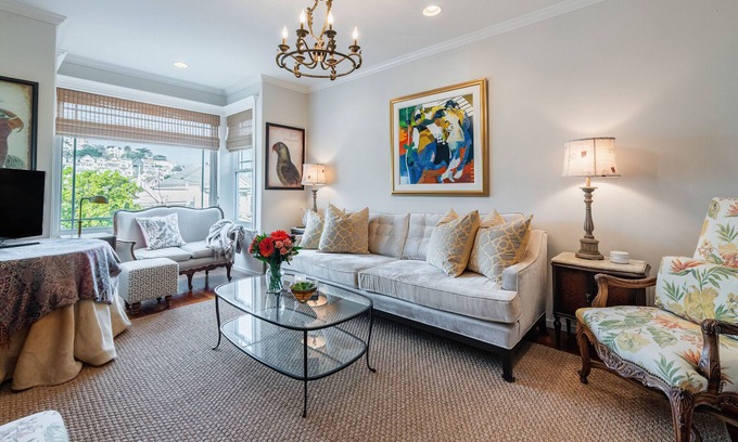 Noe Valley Apartment | Noe Valley, San Francisco Spacious Flat available March 1st 2026