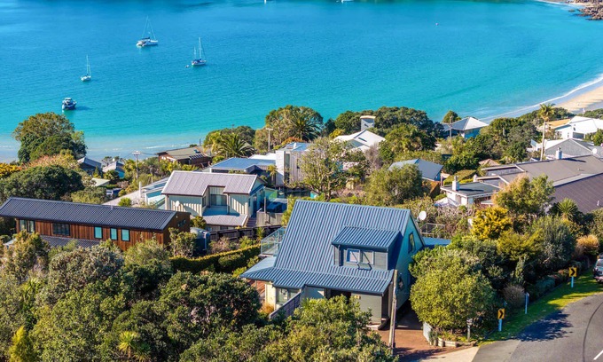 Oneroa House | Noll View | Stay Waiheke