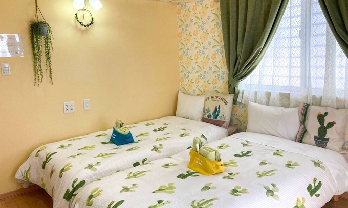 Yonabaru Apartment | Nonsmoking Twin cactus room 201/Shimajiri-gun Okinawa