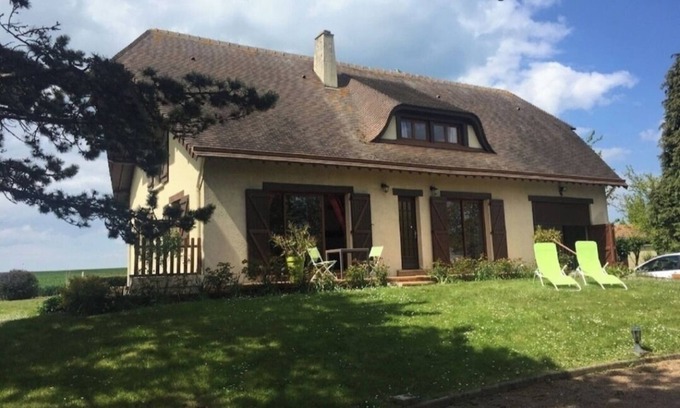 Ver-sur-Mer House | Norman house with garden near the landing beaches