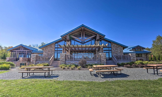Pocono Lake Cottage | North Arrowhead Lake Cabin w/Deck, Pets Welcome!