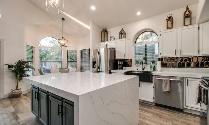 Desert Shires House | North Scottsdale 4 Bdrm w/Pool and Game Room! Free Pool Heating!