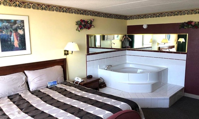 Worthington Hotel | Norwood Inn and Suites Worthington