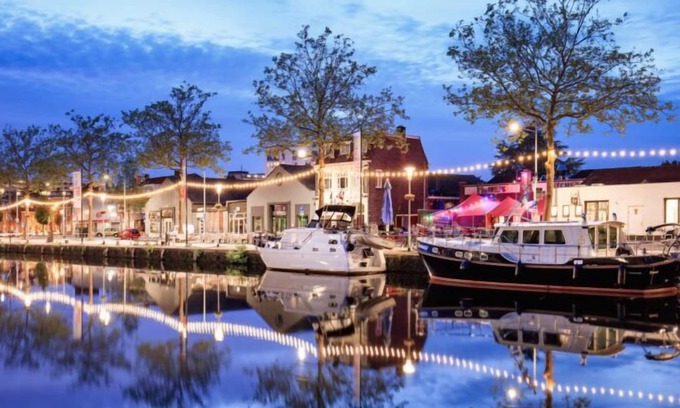 Centrum Apartment | NOTE: Images are not real, as the rooms are still under construction. Features include a king-size bed, private kitchen —perfect for two guests looking for a central and self-sufficient stay.