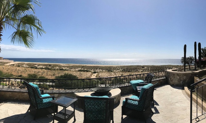 Paraiso Escondido Villa | Novaispania Viceroy villa gorgeous Cabo San Lucas Private Nicklaus Golf Course