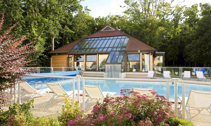 Ury Hotel | Novotel Fontainebleau Ury