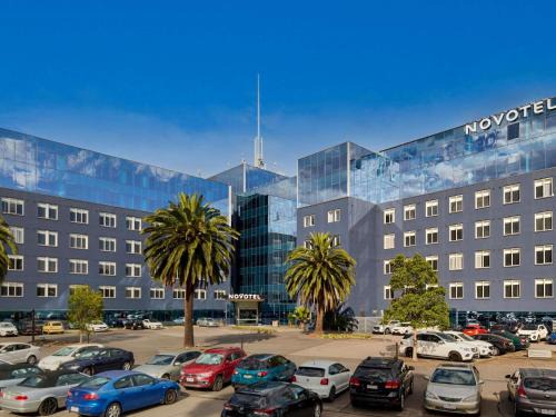 Preston Apartment | Novotel Melbourne Preston