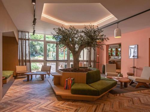 Saint-Laurent-du-Var Hotel | Novotel Nice Aéroport Cap 3000