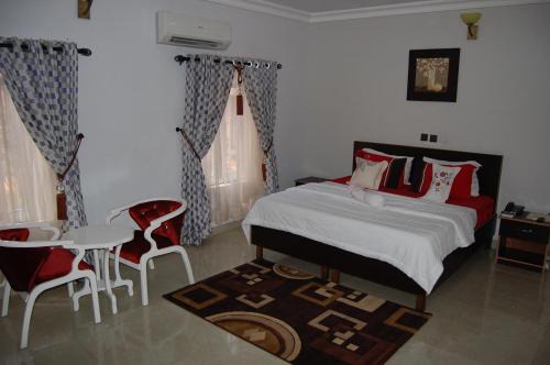 Enugu Hotel | Nue-Crest Hotels & Suites