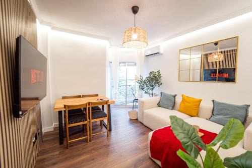 Canillas Apartment | Nuevo apartamento cerca del IFEMA by beBalmy