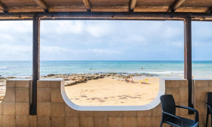 Punta Secca Apartment | Numa, holiday apartment in Sicily on the beach of Montalbano - Punta Secca