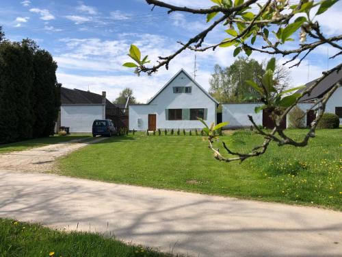 Jindrichuv Hradec Apartment | Nutilova chalupa