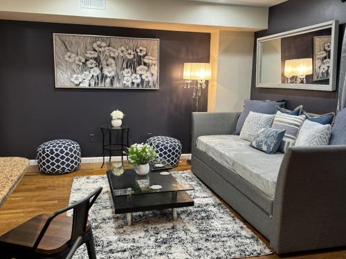 Union City Apartment | NY - NJ Tennis Suites - Sleeps 40 - 15 Mins to NYC