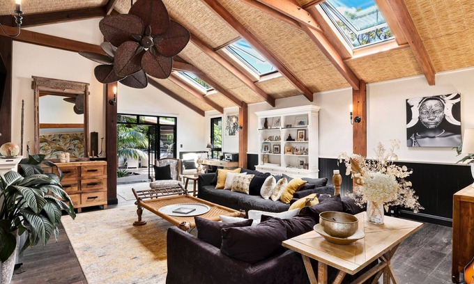 Mona Vale House | Oasis - A luxurious beach home in the heart of Mona Vale