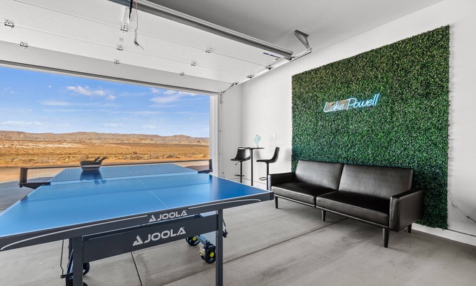 Greenehaven House | Oasis at Lake Powell - Hot Tub & Roof Top Deck - 4 Bedrooms/Sleeps 13