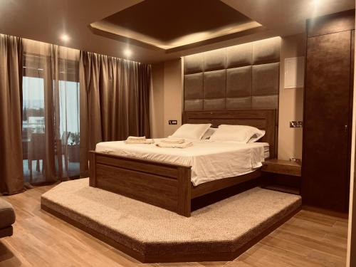 Limassol Apartment | Oasis Penthouse Luxury Suite