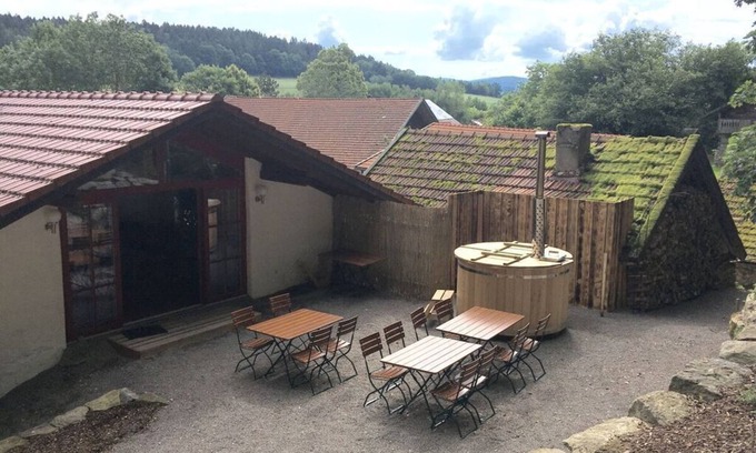 Loitzendorf House | Oberprill Modern retreat