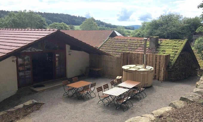 Loitzendorf House | Oberprill Modern retreat