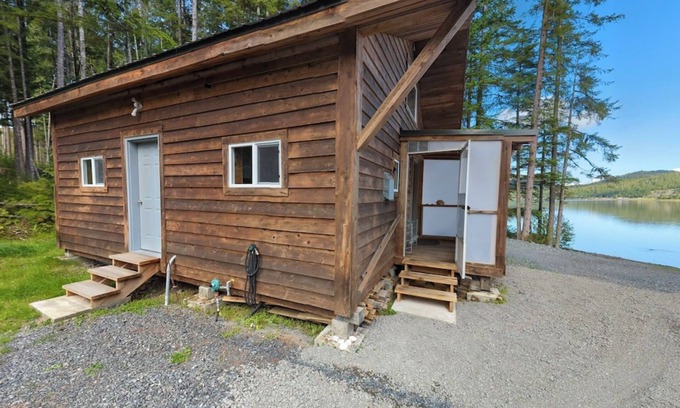 Whale Pass Cabin | Ocean front 2-bedroom cabin in Whale Pass with strong WiFi